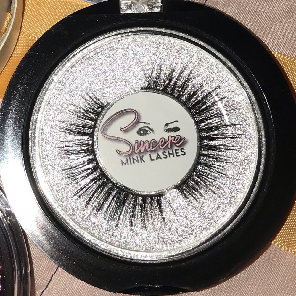 QUIRKY LASHES | SINCERE MINK LASHES